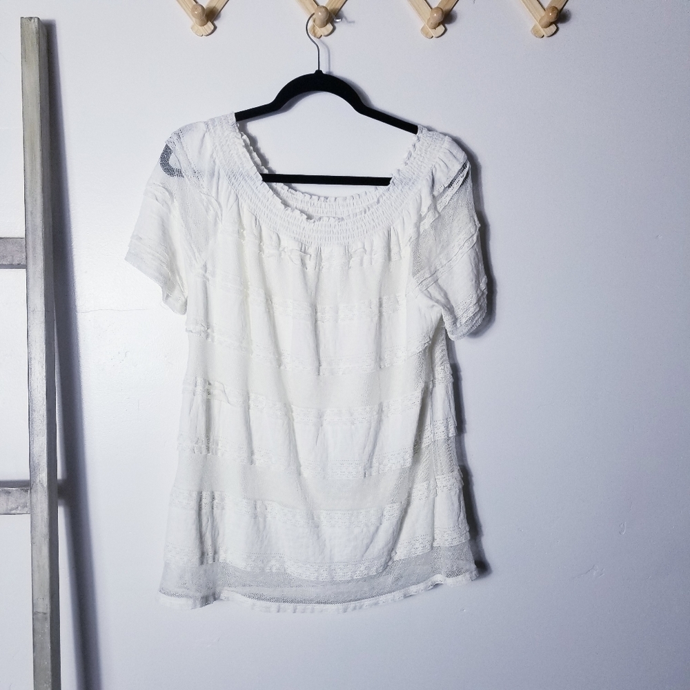 TIME AND TRU WHITE BLOUSE WITH LINING SIZE LARGE